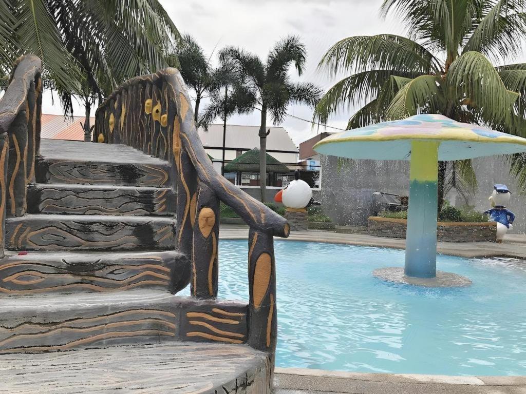 Quezon Premier Hotel - Candelaria Candelaria  Екстериор снимка