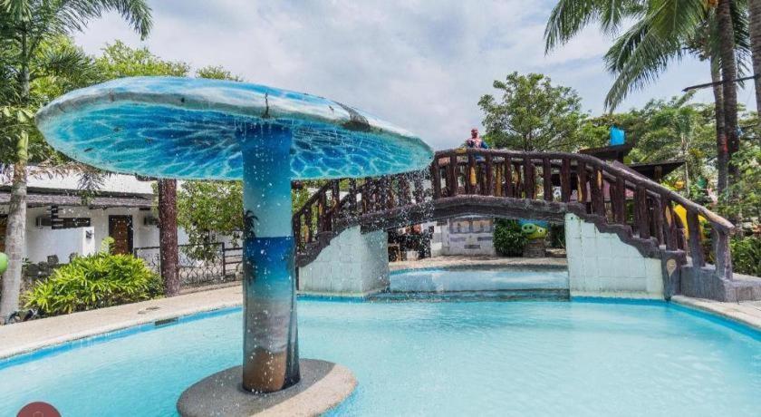 Quezon Premier Hotel - Candelaria Candelaria  Екстериор снимка