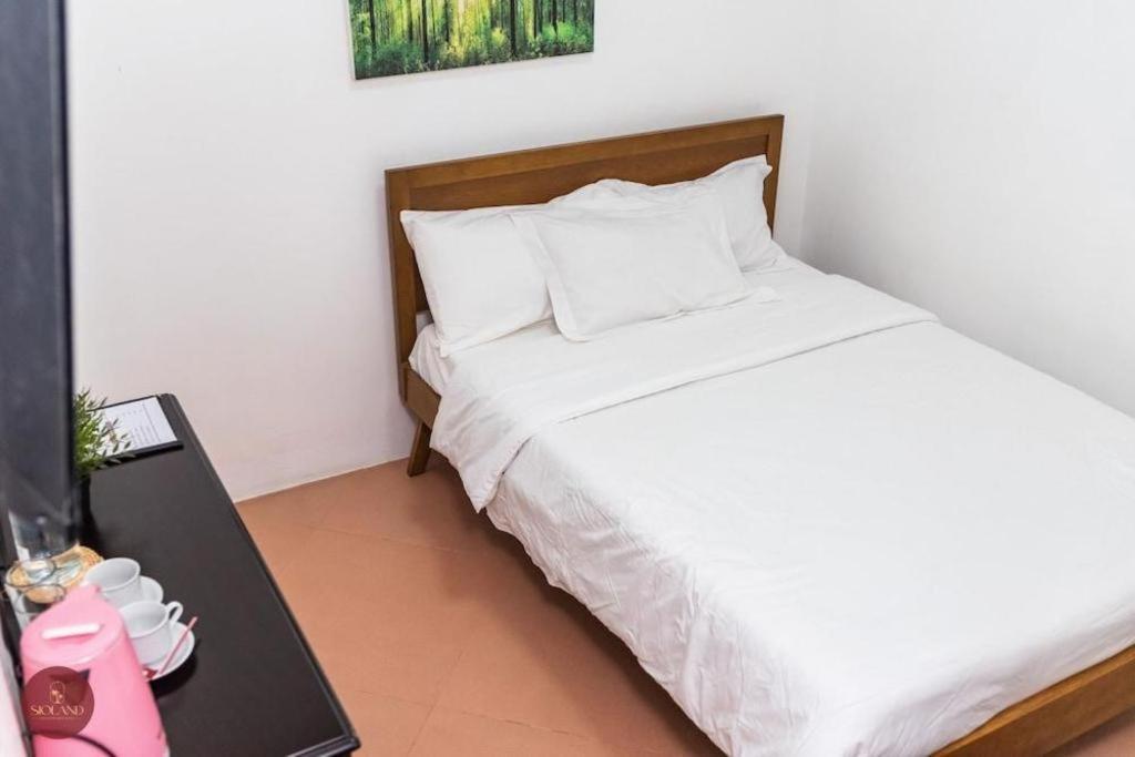 Quezon Premier Hotel - Candelaria Candelaria  Екстериор снимка