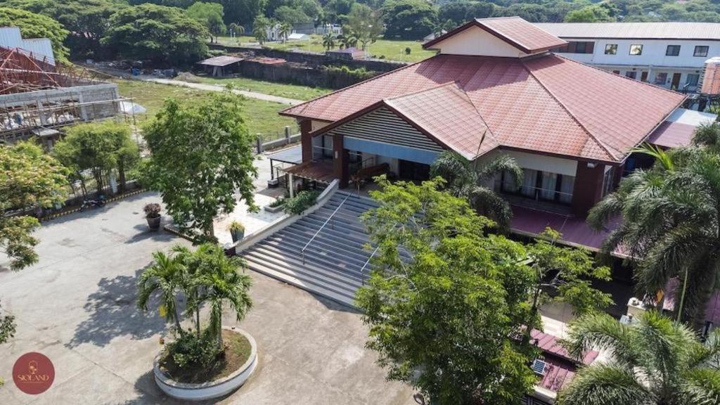 Quezon Premier Hotel - Candelaria Candelaria  Екстериор снимка